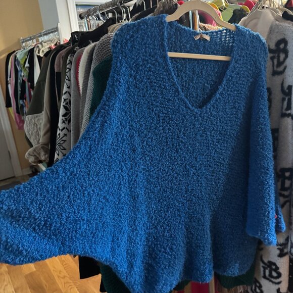 BUKLA SWEATER - KIMONO $30 - Picture 5 of 7